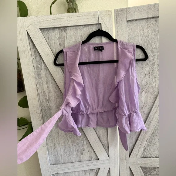 Lavender Ruffle Sleeveless Crop Top - Picture 7 of 13